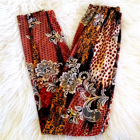 Vintage Soft Tribal Psychedelic Abstract Pattern Leggings - Picture 3 of 4